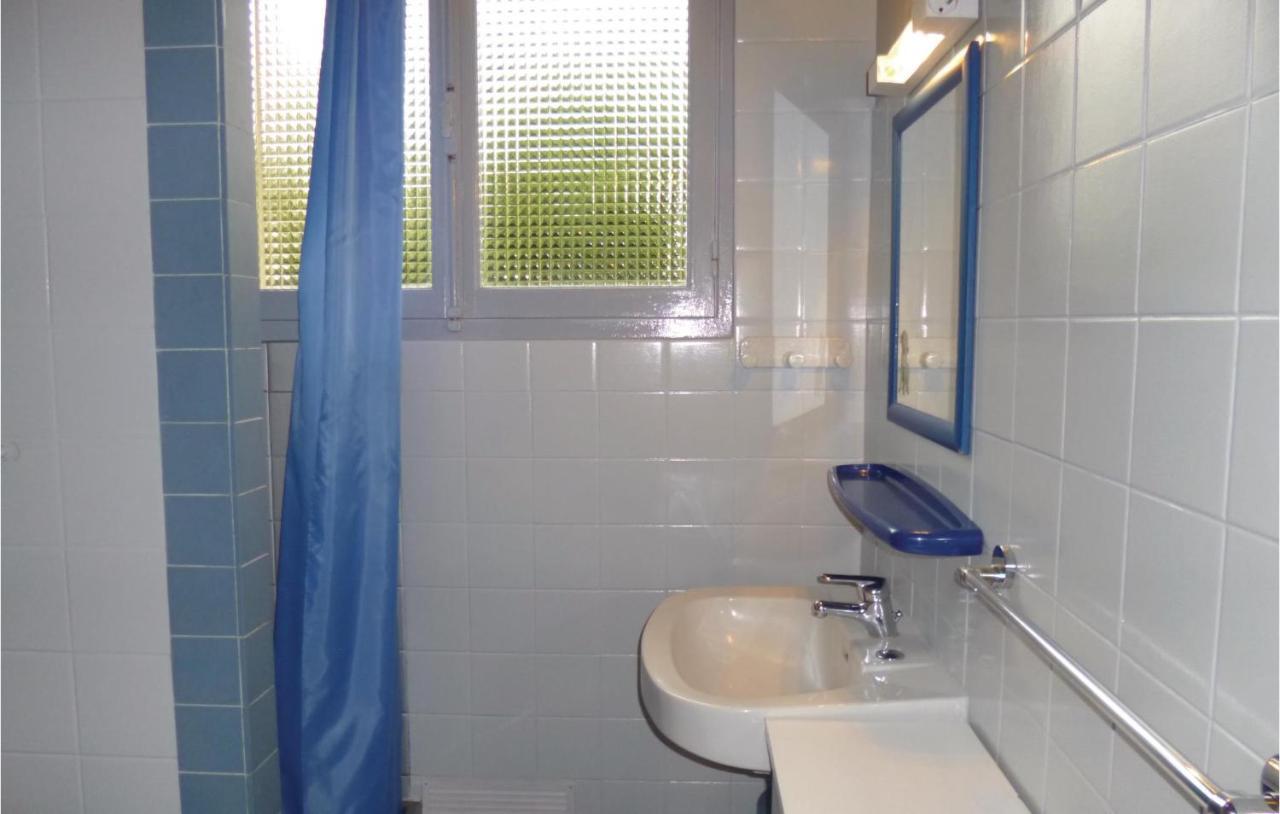Holiday Home In Montsernelle Lithaire Ngoại thất bức ảnh