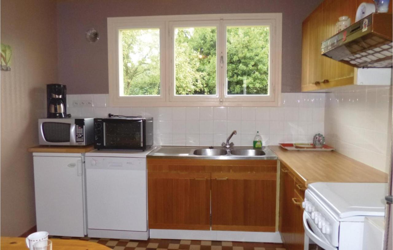Holiday Home In Montsernelle Lithaire Ngoại thất bức ảnh